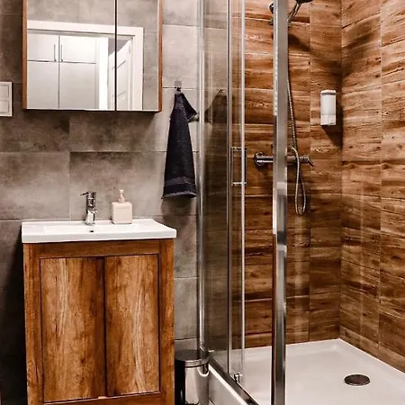 Lavender Hill Apartment