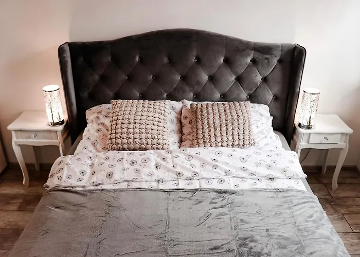 Lavender Hill Apartment